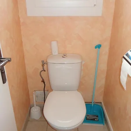 Awesome In W/ 2 Bedrooms *